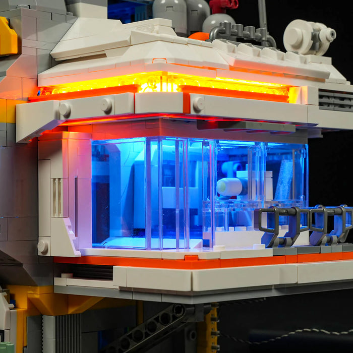 Alien Frontier: Bounty Hub by Lumibricks